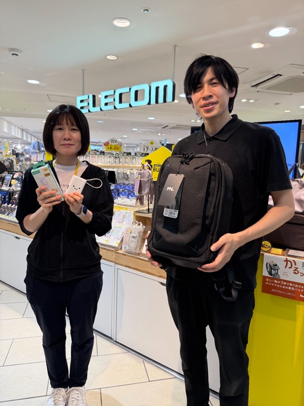 店舗運営スタッフ◆年間休日124日／残業月5hほど／東証プライム上場／コミュニケーション力が活かせる